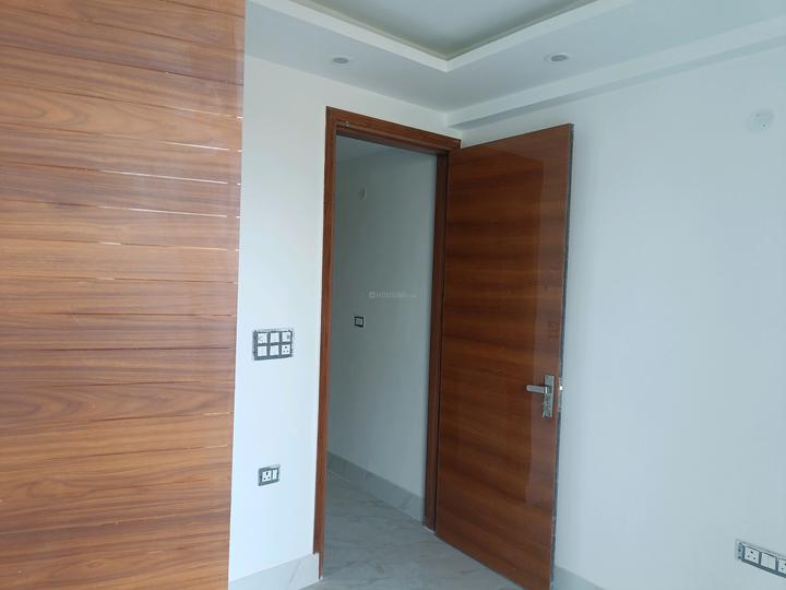 Saket Bedroom 1