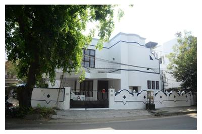 Image of 5500 Sq.ft 3 BHK Independent House for sale in Saligramam, Chennai for Rs. 95000000