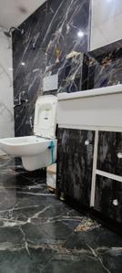 Bathroom Image of 1250 Sq.ft 2 BHK Apartment / Flat for rent in Ajnara Gen X, Crossings Republik Ghaziabad for Rs. 18000