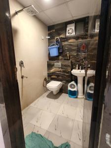 Bathroom Image of 1650 Sq.ft 3 BHK Apartment / Flat for sale in Sector 104 Noida for Rs. 8075000