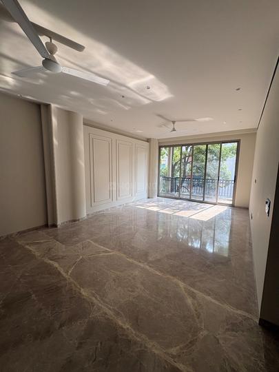 Green Park Extension Main Image 1