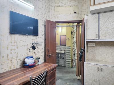 Bedroom Image of 700 Sq.ft 2 BHK Builder Floor for rent in Begumpur New Delhi for Rs. 27000