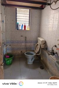Bathroom Image of 800 Sq.ft 2 BHK Apartment / Flat for sale in Kumar Picasso, Hadapsar Pune for Rs. 7000000