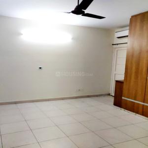 Bedroom Image of 1800 Sq.ft 4 BHK Apartment / Flat for rent in Sarita Vihar New Delhi for Rs. 75000