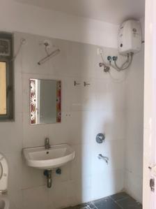 Common Bathroom Image of 774 Sq.ft 1.5 BHK Apartment / Flat for sale in Lodha Casa Rio by Lodha Group, Palava Phase 1 Thane for Rs. 4000000