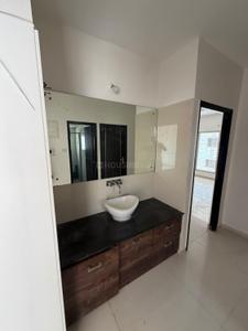 Bathroom Image of 1274 Sq.ft 3 BHK Apartment / Flat for rent in Naiknavare Irene Towers, Aundh Pune for Rs. 60000
