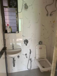 Bathroom Image of 610 Sq.ft 1 BHK Apartment / Flat for sale in Bhandup West Mumbai for Rs. 8000000