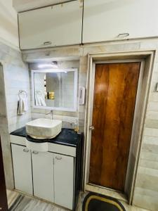 Bathroom Image of 600 Sq.ft 2 BHK Apartment / Flat for sale in Dahisar West Mumbai for Rs. 10200000