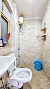 Bathroom Image of 1120 Sq.ft 2 BHK Apartment / Flat for sale in Ashok Towers, Andheri East Mumbai for Rs. 21000000