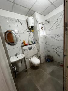 Bathroom Image of 1380 Sq.ft 3 BHK Apartment / Flat for sale in Bhabat Zirakpur for Rs. 7500000