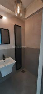 Bathroom Image of 815 Sq.ft 2 BHK Apartment / Flat for sale in Rigved Windsong, Matunga East Mumbai for Rs. 45000000