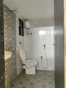 Common Bathroom Image of 583 Sq.ft 1 BHK Apartment / Flat for sale in Thakur Galaxy, Boisar Mumbai for Rs. 3000000