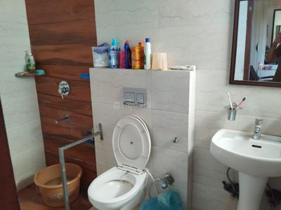 Bathroom Image of 2200 Sq.ft 4 BHK Apartment / Flat for sale in Peer Muchalla Zirakpur for Rs. 8500000