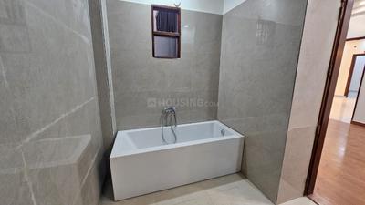 Bathroom Image of 2100 Sq.ft 3.5 BHK Builder Floor for sale in Golden Avenue Premium Floors, Bamheta Ghaziabad for Rs. 11650000
