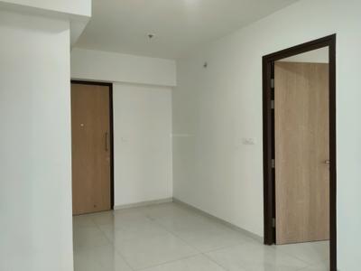 Living Room Image of 750 Sq.ft 2 BHK Apartment / Flat for rent in Lodha Amara, Thane West Thane for Rs. 45000