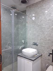 Common Bathroom Image of 1350 Sq.ft 3 BHK Builder Floor for sale in Paschim Vihar New Delhi for Rs. 27500000