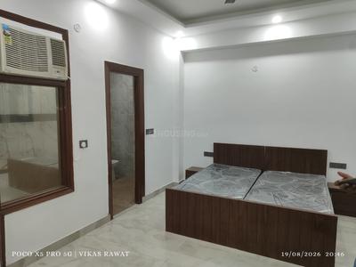 Bedroom Image of Big walk in Sector 52, Noida
