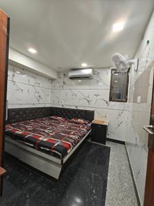 Bedroom Image of 750 Sq.ft 1 RK Builder Floor for rent in Shalimar Bagh New Delhi for Rs. 18000
