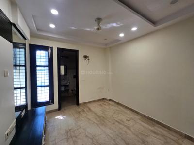 Bedroom Image of 1800 Sq.ft 3 BHK Builder Floor for sale in Vivek Vihar New Delhi for Rs. 30000000