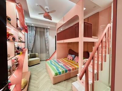 Bedroom Image of 3501 Sq.ft 4 BHK Apartment / Flat for sale in County 107, Sector 107 Noida for Rs. 95000000
