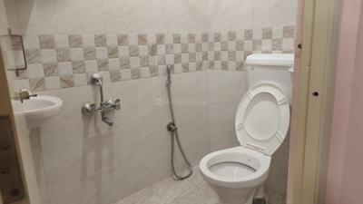 Image of 600 Sq.ft 2 BHK Builder Floor for rent in Adugodi, Bengaluru for Rs. 32000
