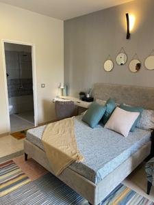 Bedroom Image of 2200 Sq.ft 3.5 BHK Apartment / Flat for sale in Signature Global Sarvam, Sector 37D Gurgaon for Rs. 36000000