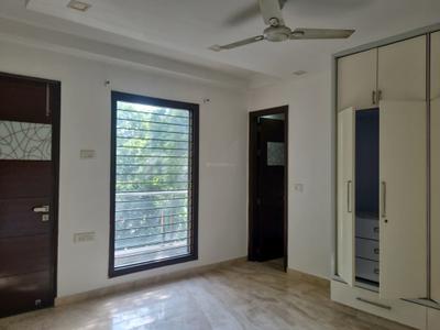 Bedroom Image of 4190 Sq.ft 4 BHK Builder Floor for rent in Janakpuri New Delhi for Rs. 80000