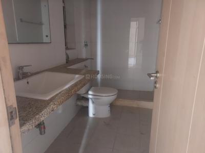 Bathroom Image of 1693 Sq.ft 3 BHK Apartment / Flat for sale in DLF Regal Gardens, Sector 90 Gurgaon for Rs. 20500000