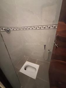 Bathroom Image of 2400 Sq.ft 4 BHK Independent House for rent in Sarkanda Bilaspur for Rs. 30000