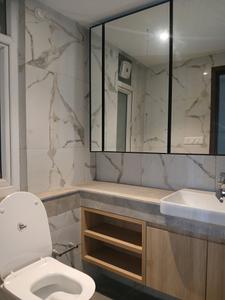 Bedroom One Image of 1670 Sq.ft 3 BHK Apartment / Flat for sale in DLF Regal Gardens, Sector 91 Gurgaon for Rs. 19800000