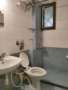 Common Bathroom Image of 950 Sq.ft 2 BHK Apartment / Flat for sale in Raymond Realty Ten X Habitat, Thane West Thane for Rs. 14500000