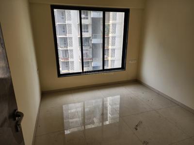 Bedroom Image of 800 Sq.ft 2 BHK Apartment / Flat for sale in Devidayal Apartments, Mulund West Mumbai for Rs. 17500000