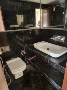 Bathroom Image of 1050 Sq.ft 2 BHK Apartment / Flat for rent in RNA Continental, Chembur Mumbai for Rs. 100000