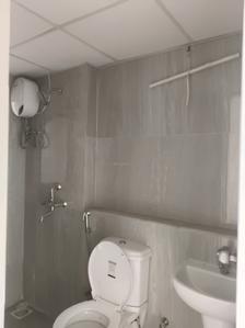 Common Bathroom Image of 450 Sq.ft 1 BHK Apartment / Flat for sale in Runwal Gardens Phase I, Dombivli East Thane for Rs. 3399000