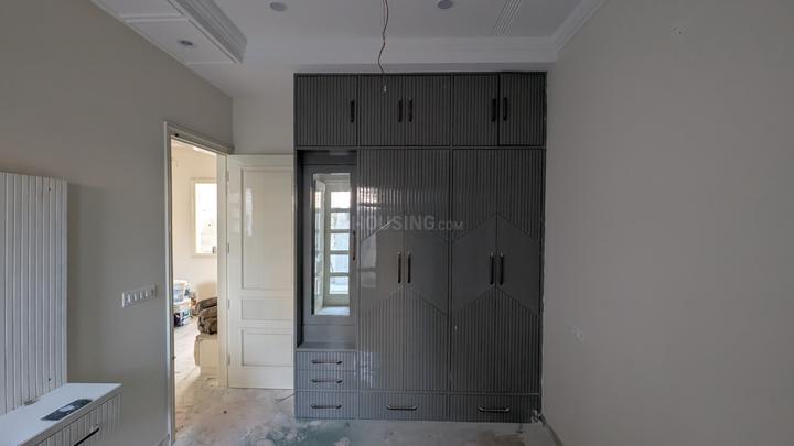 Sector 77 Main Image 1