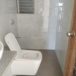 Bathroom Image of 860 Sq.ft 2 BHK Apartment / Flat for sale in Zee Ashtavinayak, Andheri West Mumbai for Rs. 24000000