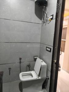 Bathroom Image of 450 Sq.ft 1 BHK Builder Floor for rent in Sector 12 Gurgaon for Rs. 22000