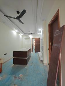 Bedroom Image of 800 Sq.ft 2 BHK Builder Floor for rent in Shalimar Bagh New Delhi for Rs. 35000