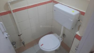 Bathroom Image of 460 Sq.ft 1 RK Apartment / Flat for rent in Parijat Gardens, Kasarvadavali Thane for Rs. 15000