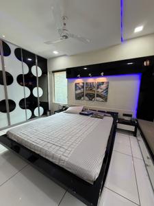 Bedroom Image of 2500 Sq.ft 3 BHK Apartment / Flat for rent in Deep Indraprasth 8 Frangipani, Thaltej Ahmedabad for Rs. 85000