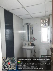 Bathroom Image of 1492 Sq.ft 3 BHK Apartment / Flat for rent in Proview Technocity, Chi V Greater Noida for Rs. 30000