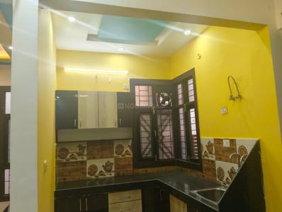 Kitchen Image of 1250 Sq.ft 2 BHK Independent House for rent in Garg Enclave Extension, Indira Nagar Lucknow for Rs. 15000