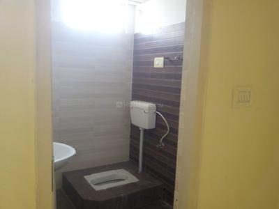 Bathroom Image of 1550 Sq.ft 3 BHK Apartment / Flat for rent in Ram Gold Line Residency, Chinhat Lucknow for Rs. 13000