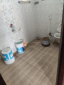 Common Bathroom Image of 400 Sq.ft 1 BHK Builder Floor for rent in Kompally Hyderabad for Rs. 7000