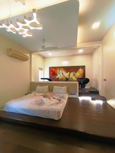Bedroom Image of 6500 Sq.ft 7 BHK Villa for sale in Prahlad Nagar Ahmedabad for Rs. 120000000