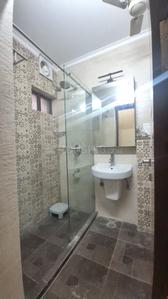 Image of 1650 Sq.ft 3 BHK Apartment / Flat for rent in Vasant Kunj, New Delhi for Rs. 95000
