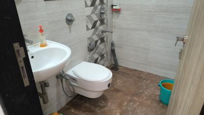 Image of 760 Sq.ft 2 BHK Apartment / Flat for rent in Shiv Shakti Builders Tower 28 Wing A B D E G, Malad East, Mumbai for Rs. 62000