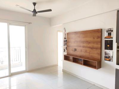Living Room Image of 700 Sq.ft 2 BHK Apartment / Flat for sale in Signature Global The Millennia, Sector 37D Gurgaon for Rs. 6850000