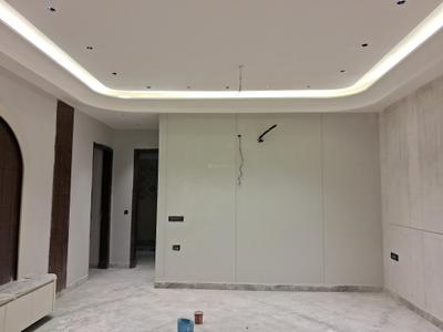 Living Room Image of 1800 Sq.ft 3 BHK Builder Floor for sale in Paschim Vihar New Delhi for Rs. 40000000