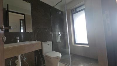 Image of 850 Sq.ft 2 BHK Apartment / Flat for sale in Kalpataru Magnus, Bandra East, Mumbai for Rs. 45000000